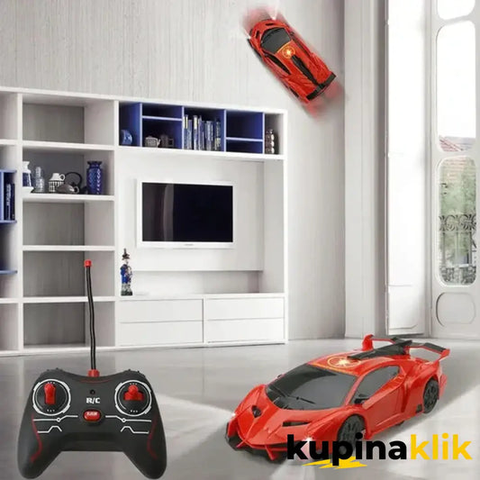 Daljinski autić koji ide po zidu